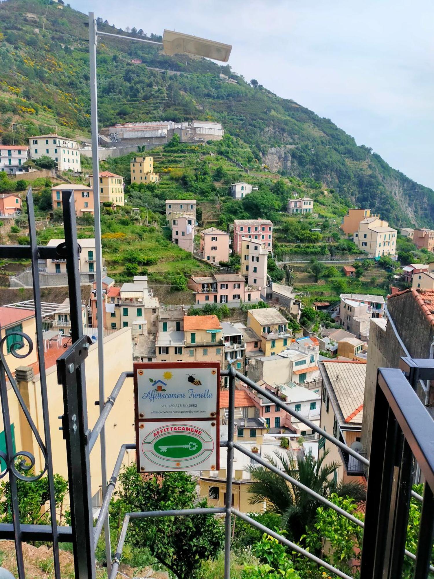Affittacamere Fiorella Riomaggiore Exterior foto